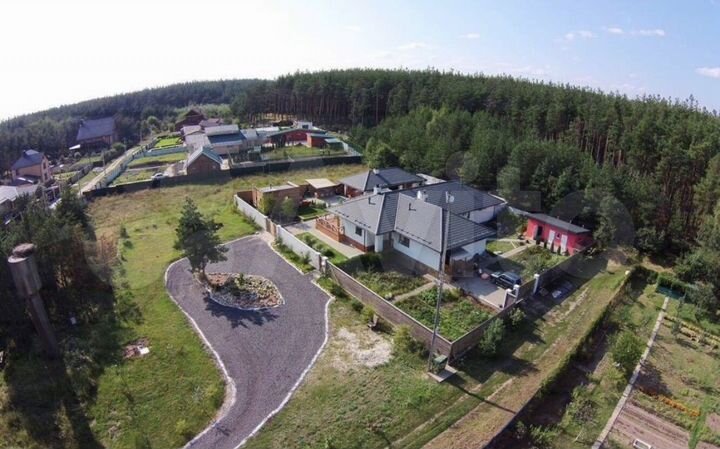 Дом 245 м² на участке 20 сот.