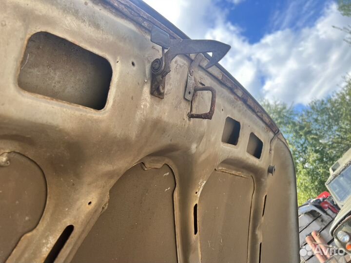 Капот ваз 2110