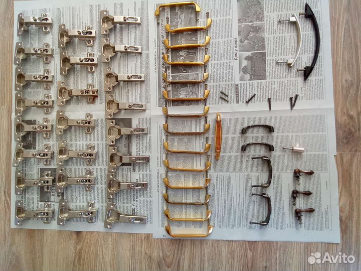 Мебельные петли и ручки