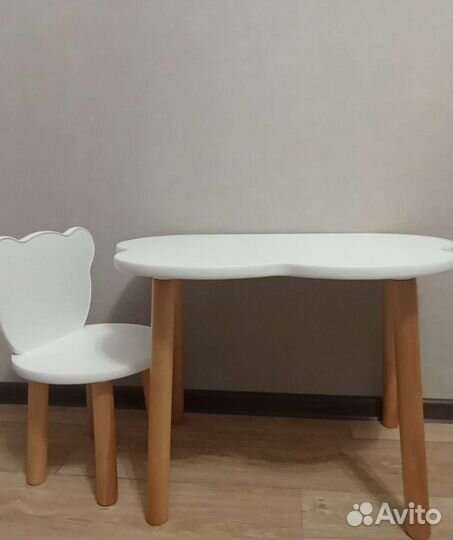 Детский стол и стул
