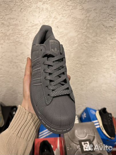 Кроссовки adidas superstar