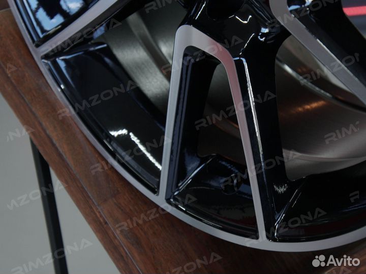 Литые диски AMG R18 на Mercedes. Арт1846
