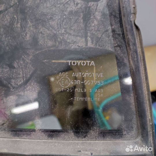 Стекло заднее уголок