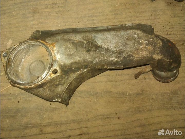 Корпус термостата Audi 80/100/A4/A6/A8