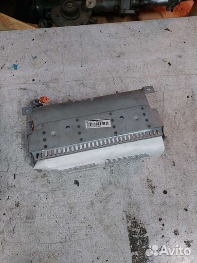 Подушка безопасности пассажира audi a8 d2 ауди а8