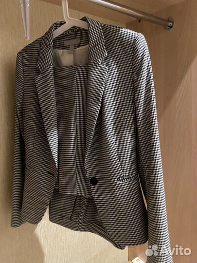 Брючный костюм женский H&M в идеале 36 размер