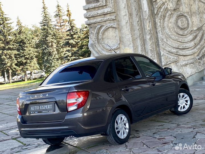 LADA Granta 1.6 МТ, 2022, 50 900 км