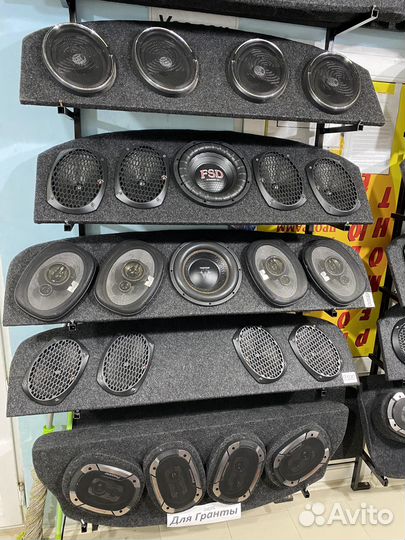 Задняя полка на priora седан