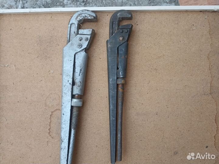 Разводной газовый ключ