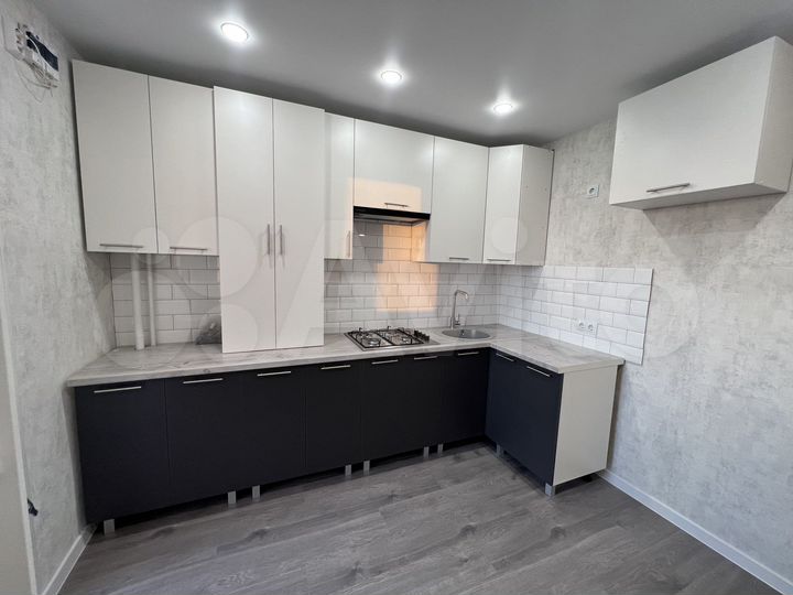 1-к. квартира, 42 м², 4/10 эт.