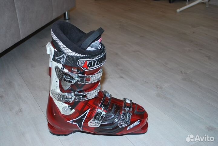 Горнолыжные ботинки atomic hawx