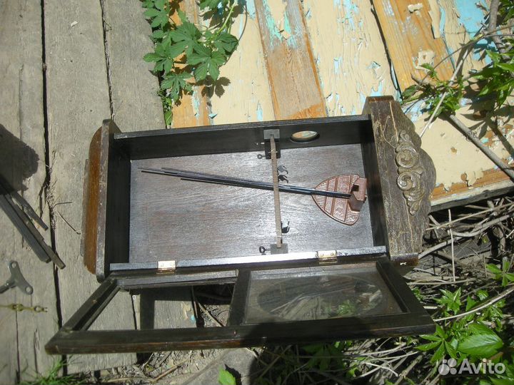 Часы Янтарь Jantar Маяк настенные карниз СССР корп