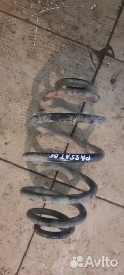 Пружина задняя Volkswagen Passat B5+ AZM 2003