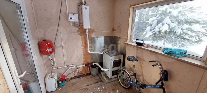 Дом 33 м² на участке 6 сот.