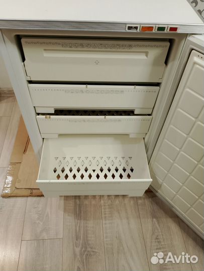 Морозильная камера бирюса 14