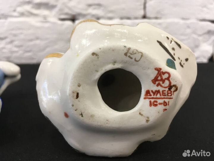 Фарфоровая статуэтка 