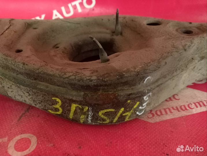 Рычаг поперечный нижний задний правый Киа Сид 2