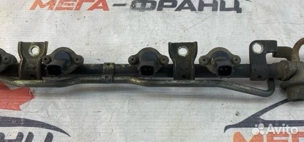 Топливная рейка Nissan Almera седан GA16DE 1998