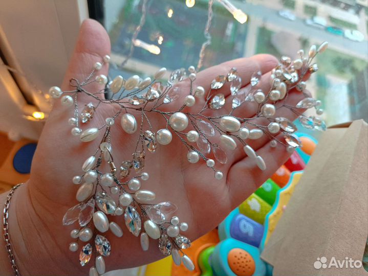 Свадебное украшение в волосы и серьги