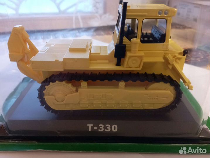 Модели тракторов 1:43. История, люди, машины