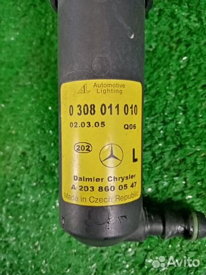 Форсунка омывателя фар левая Mercedes-Benz C180