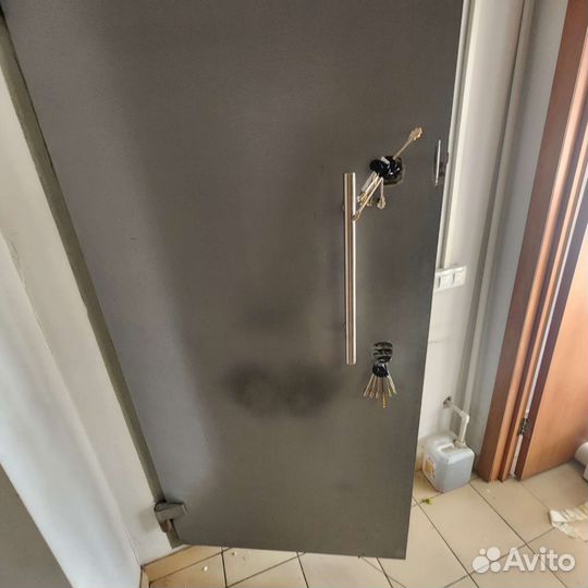 Дверь сейфовая