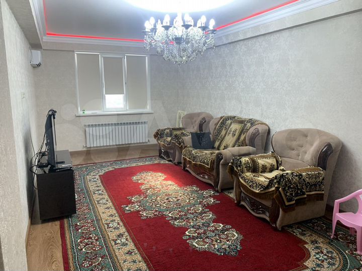 2-к. квартира, 74 м², 12/13 эт.