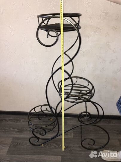 Кашпо для цветов кованое