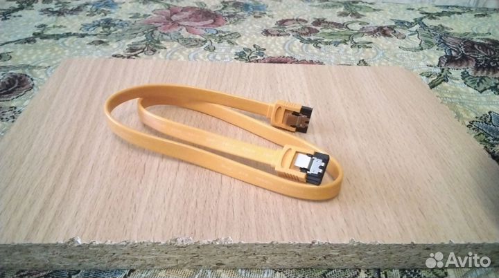 Кабель sata-sata