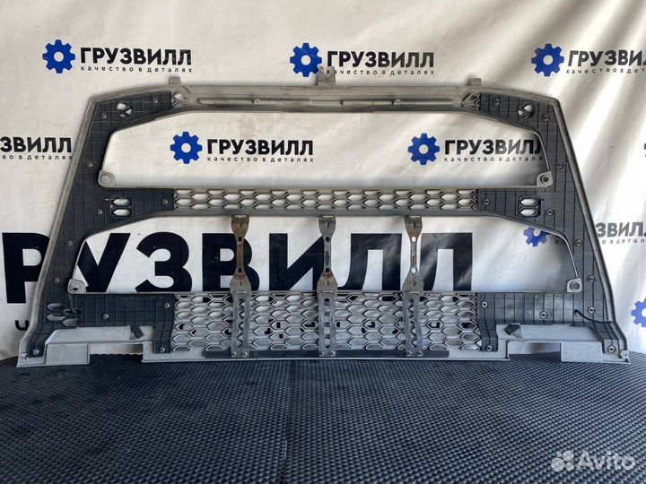 Решетка в бампер Volvo FH4 82492251