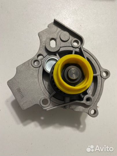 Насос водяной Volkswagen Passat