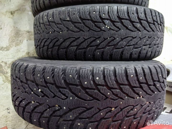 Nokian Tyres Hakkapeliitta 9 SUV 215/65 R17