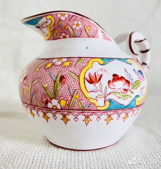 Антикварный молочник