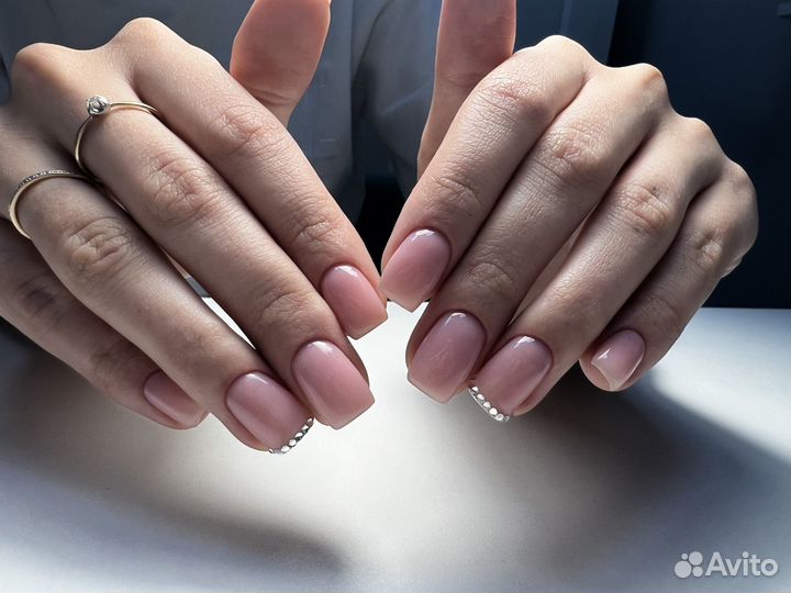 Маникюр и педикюр