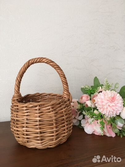 Плетёная корзина