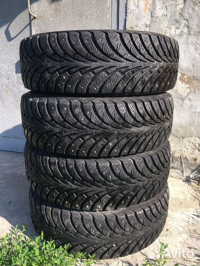 Sava Adapto HP 215/65 R16 98T