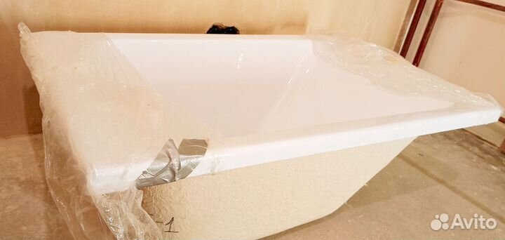 Ванна акриловая 120*70
