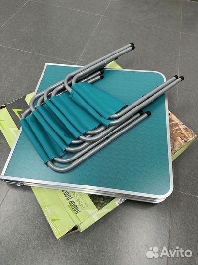 Туристический стол и 4 стула. Набор для кемпинга