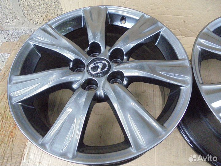 Оригинальные литые диски Lexus GS 7,5J R17 et45