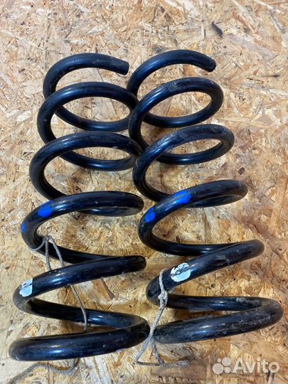 Пружина подвески задняя Infiniti Fx35 S51