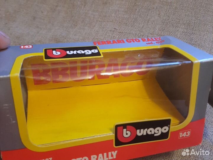 Машинка burago ferrari GTO rally 1/43
