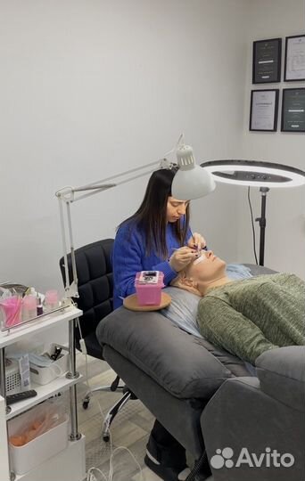 Наращивание и ламинирование ресниц