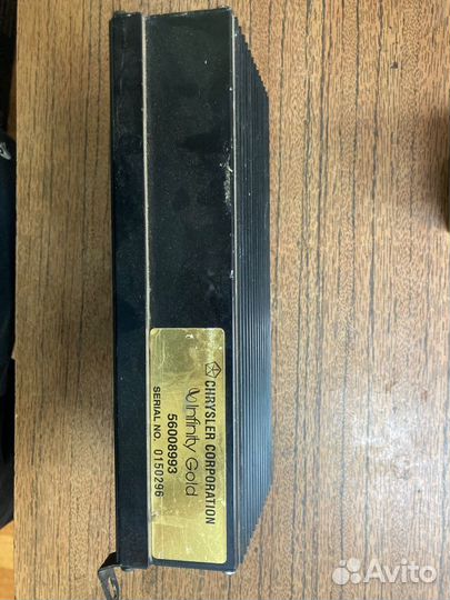 Штатный усилитель Jeep Grand Cherokee