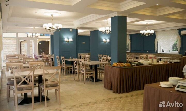 Официант с проживанием шведская линия