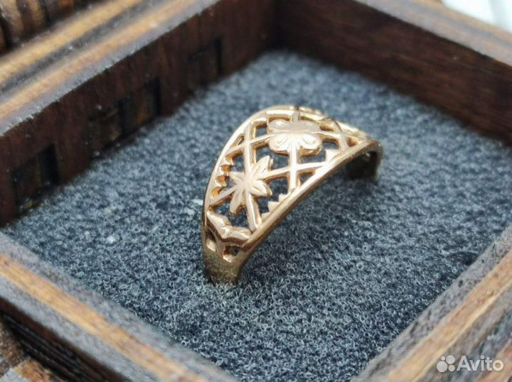 Золотое кольцо 585 пробы массой 1.98 грамма (Р16)