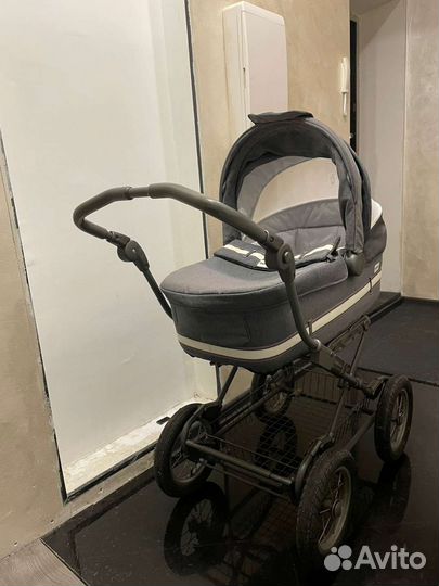 Детская коляска Inglesina Sofia на шасси Ergo bike