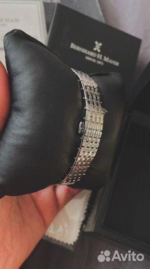 Часы наручные женские