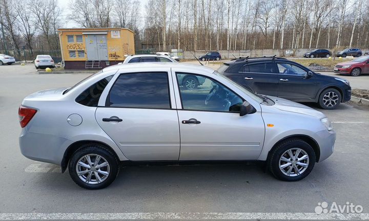 LADA Granta 1.6 AT, 2012, 115 142 км