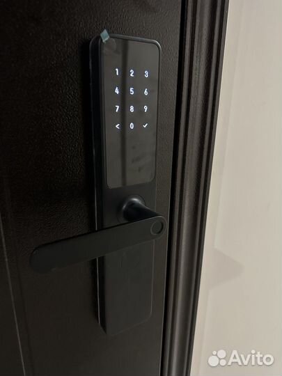 Установка умных дверных замков