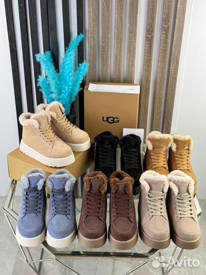 Ботинки женские UGG зимние замшевые на платформе